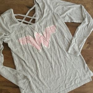 Wonder woman gray long sleeve top sz XS
